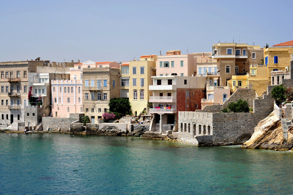 Sea Colours Rooms & Apartments Ermoupoli Eksteriør billede